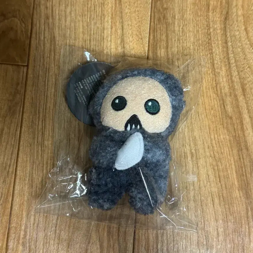 [BUNJANG] Donggung Geomeoksal Keychain / 동궁 꺼먹살이 키링