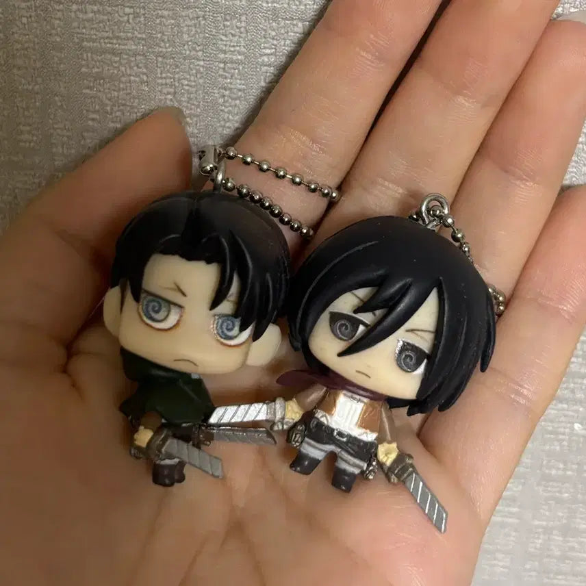 [BUNJANG] Attack on Titan Levi Mikasa Karakore Figure Bundle Set / 카라코레 리바이 미카사 진격의거인 애니 일괄