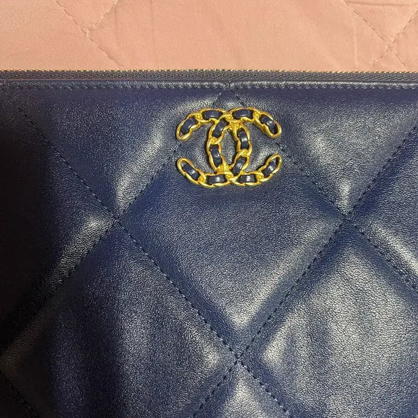 [BUNJANG] Chanel Lambskin Classic Clutch Navy / 샤넬 클러치 램스킨 네이비