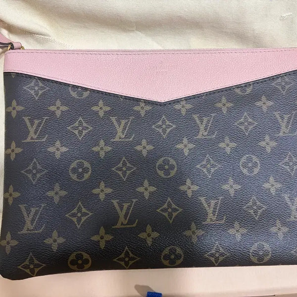 [BUNJANG] Louis Vuitton Monogram Daily Pouch Rose Powder / 루이비통 데일리 파우치 모노그램 로즈 파우더