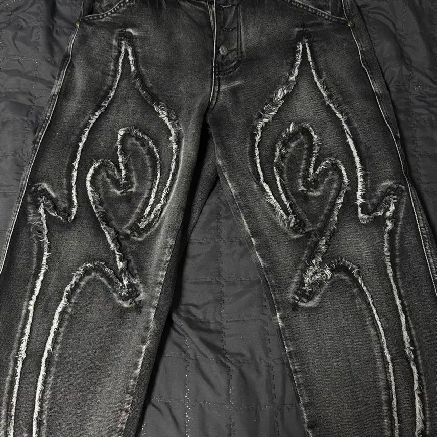 [BUNJANG] THUG CLUB Tribal Denim Pants Size M / 떠그클럽 트라이벌 데님팬츠 2사이즈 m