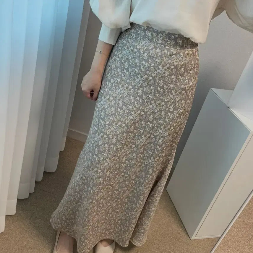 [BUNJANG] Flower Print Long Skirt with Back Elastic Band / 뒷밴딩 플라워 롱 스커트