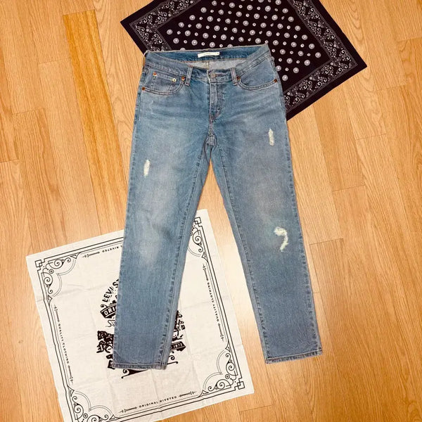 [BUNJANG] Levi's Women's Boyfriend Fit Distressed Jeans / 리바이스 여성 보이프렌즈 모델 허리단면 37