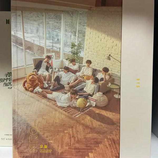 [BUNJANG] BTS 'Today' Exhibition Photobook / 방탄 오,늘 전시회 포토북