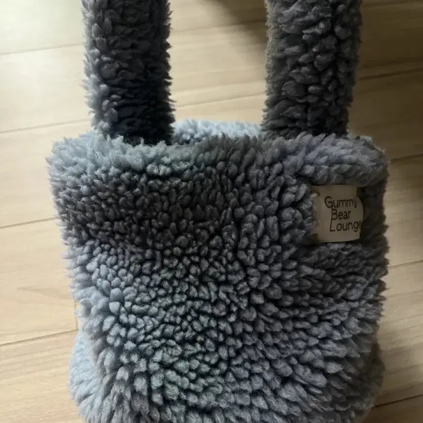 [BUNJANG] Gummy Bear Lounge Fuzzy Tote Bag Sky Blue / 구미베어 라운지 뽀글이 토트백 하늘색