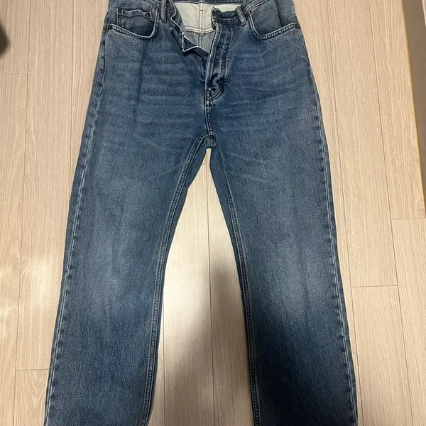 [BUNJANG] Acne Studios Mid-Wash Denim Jeans / 아크네스튜디오 중청 데님