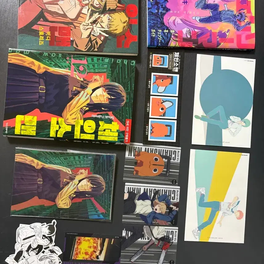 [BUNJANG] Chainsaw Man Complete Manga Set with Merchandise / 체인소맨 만화책/굿즈 세트