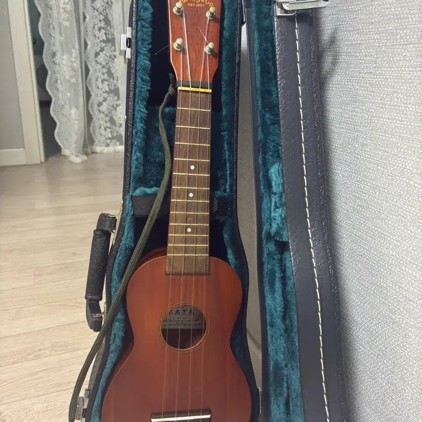 [BUNJANG] Gaya All-Solid Mahogany Soprano Ukulele (Handmade, Korean-Made) / 가야 올솔리드 마호가니 소프라노 우쿨렐레 국산 수제