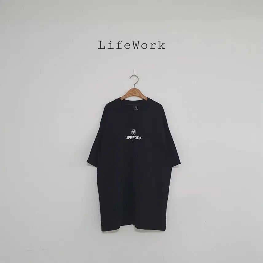 [BUNJANG] Life Work Black Short Sleeve T-Shirt / No.26081504 라이프워크 반팔티 블랙