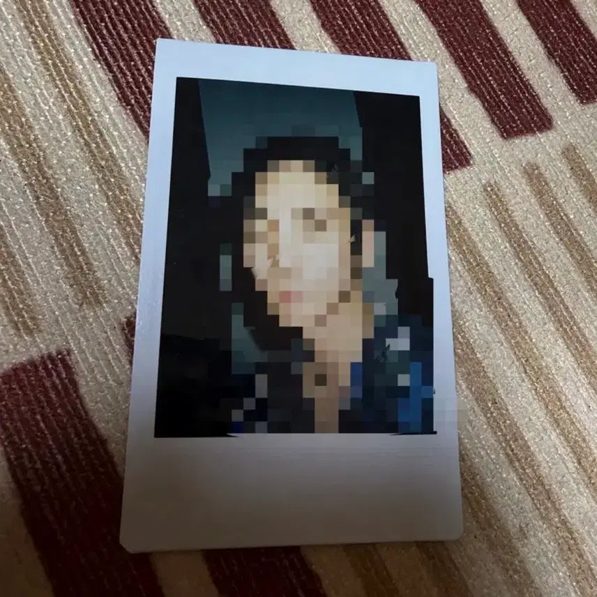 [BUNJANG] SHINee Key Kim Kibum Face Don't Act Like That Limited Edition Polaroids / 샤이니 키 김기범 페이스 센척안해 폴라 폴라로이드