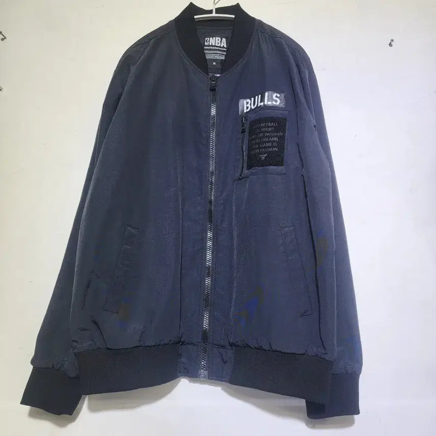 [BUNJANG] Vintage Chicago Bulls NBA Bomber Jacket / 빈티지존 NBA 시카고 불스 항공점퍼 105