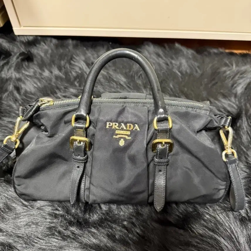 [BUNJANG] Prada Tessuto Nylon Belted 2-Way Tote & Shoulder Bag (Black/Gold Hardware) / [정품] 프라다 테수토 나일론 벨티드 2WAY 토트&숄더백 (블랙/금장)