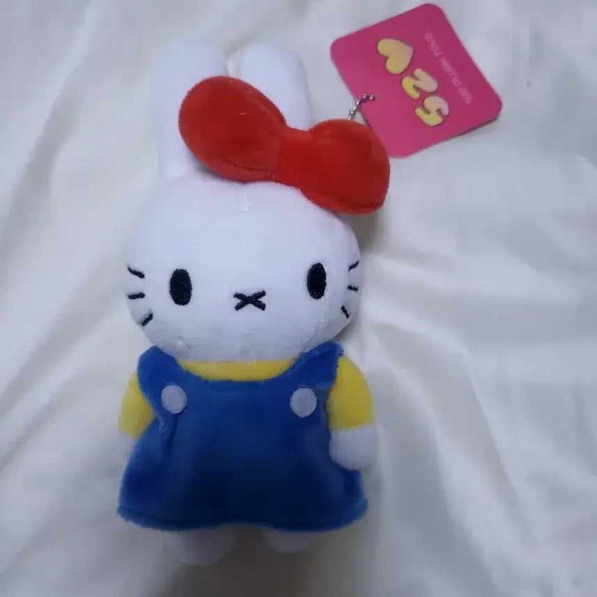[BUNJANG] Hello Kitty Miffy Plush Keyring / 헬로키티 미피 인형 키링 1개