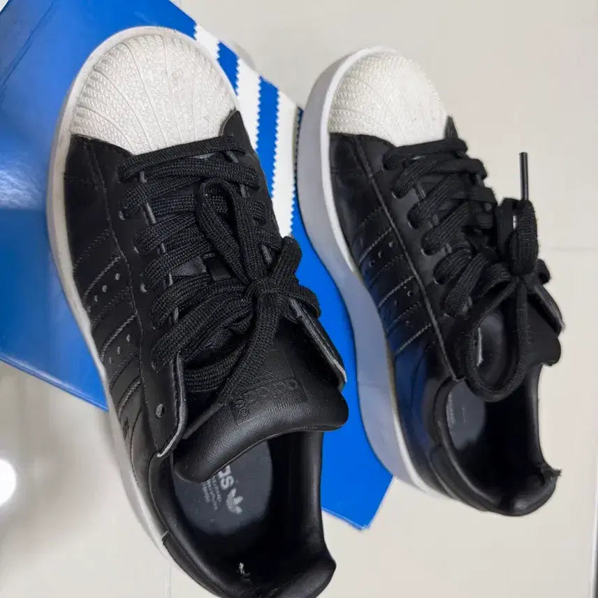 [BUNJANG] Adidas Superstar Bold Women's Black White / 아디다스 슈퍼스타 볼드 여성용 블랙 화이트 235