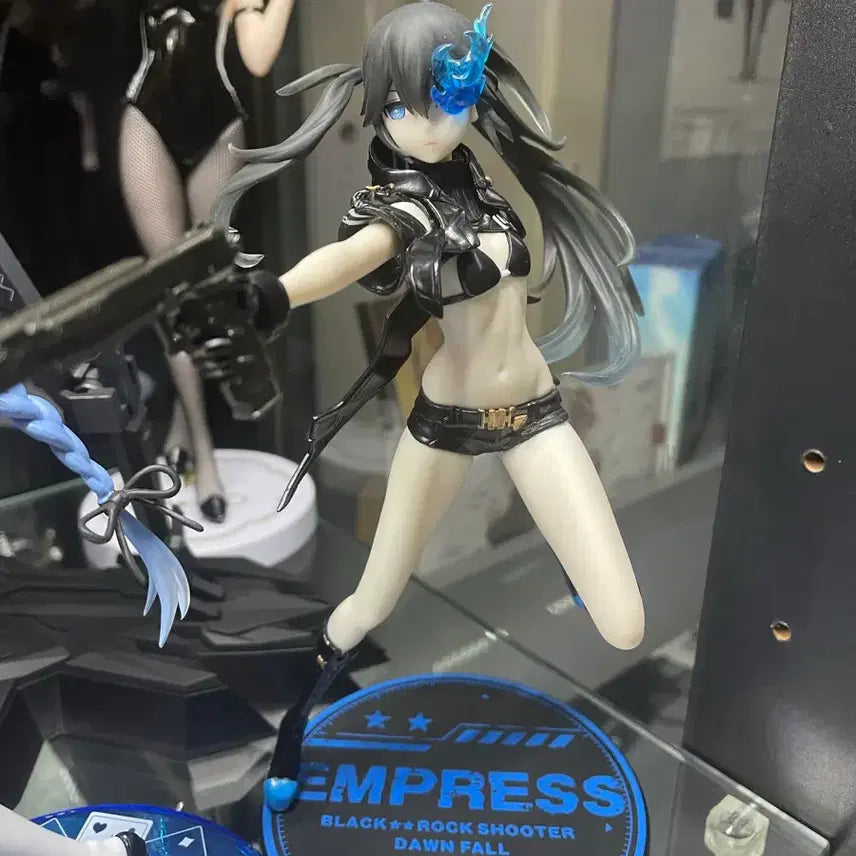 [BUNJANG] Black Rock Shooter Empress Figure 2 Types Bundle Set (10th Anniversary, Prize) / 블랙 록 슈터 엠프레스 피규어 2종 일괄 팔아요(10주년,경품)