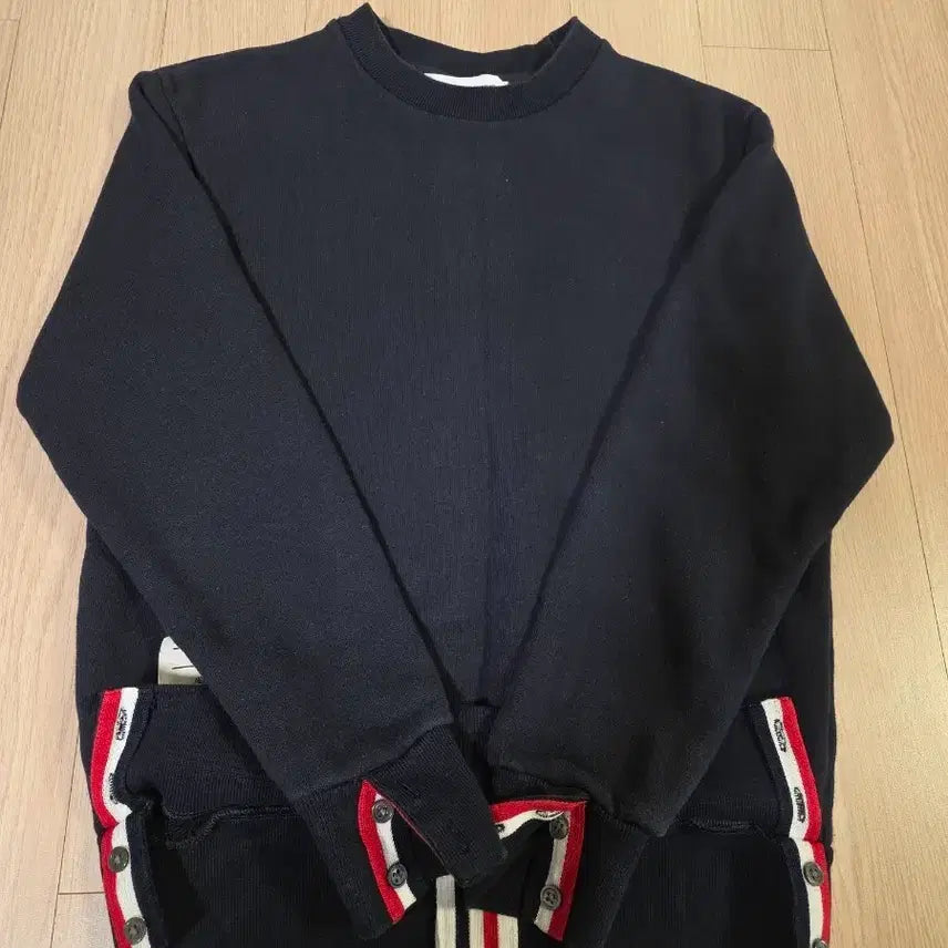 [BUNJANG] Thom Browne Back Stripe Sweatshirt Navy / 톰브라운 백삼선 맨투맨 네이비 (38)