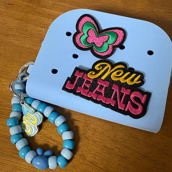 [BUNJANG] NewJeans Coller Pouch/Wallet with Butterfly Wappen / Coller 뉴진스 파우치/지갑