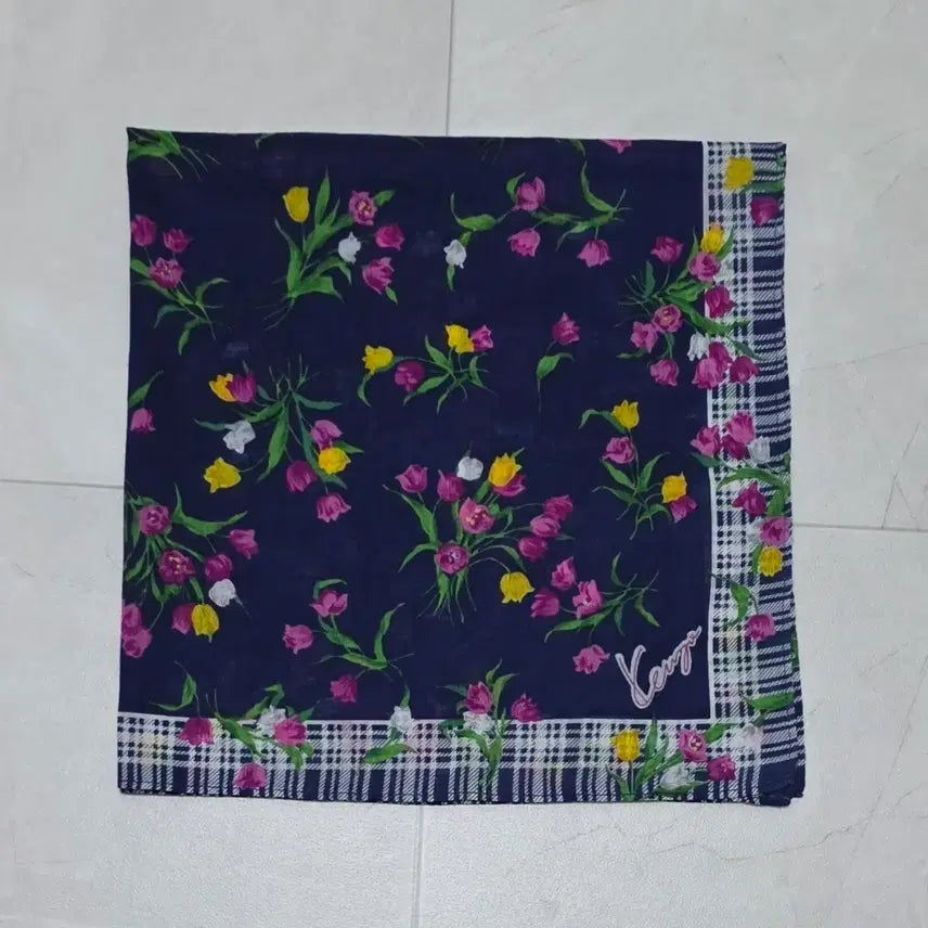 [BUNJANG] Kenzo Flower Handkerchief / 겐조 플라워 손수건