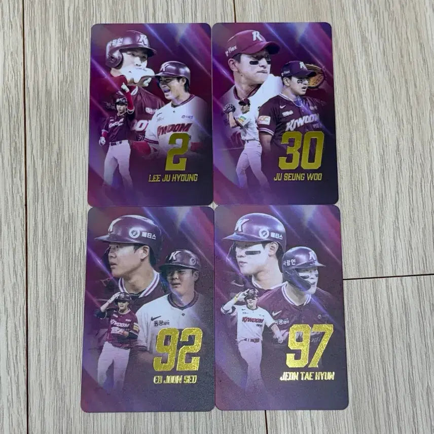[BUNJANG] Kiwoom Heroes Baseball Team Gochuck Random Photocard Set - Lee Joo-hyung, Joo Seung-woo, Eo Jun-seo, Jeon Tae-hyun / 키움 히어로즈 고척 랜덤 포토카드 포카 이주형 주승우 어준서 전태현
