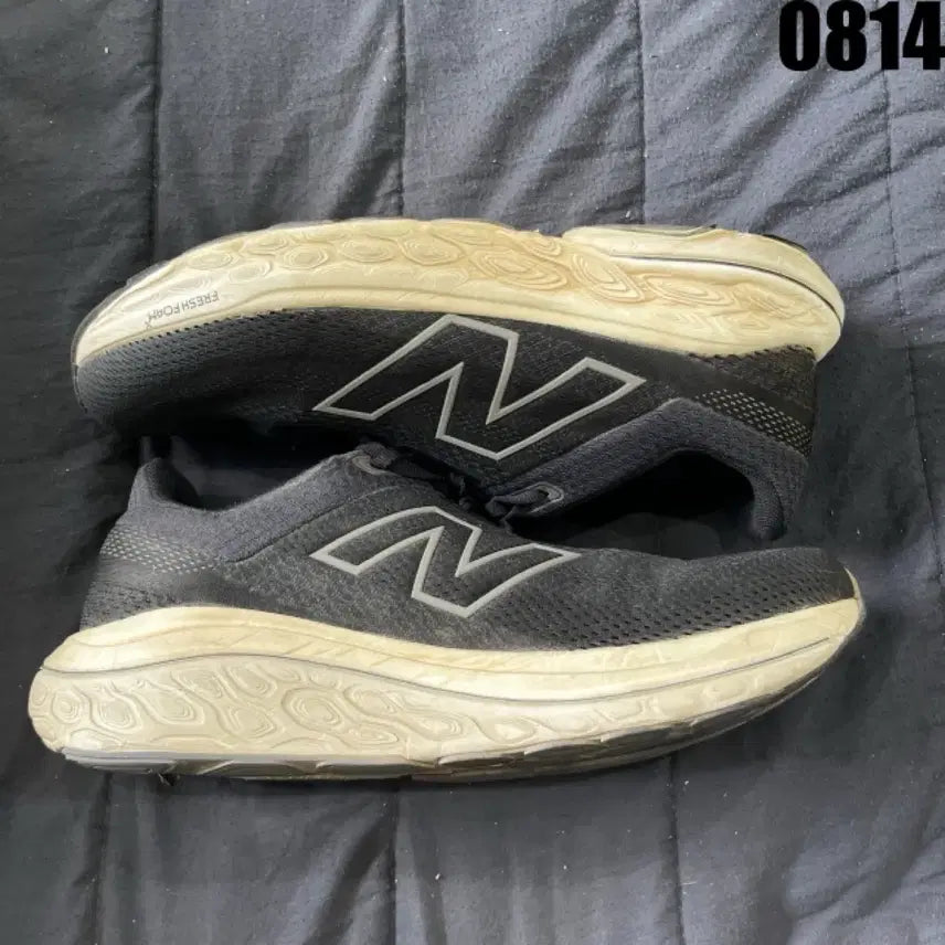[BUNJANG] New Balance Fresh Foam Running Shoes Black 285 / 뉴발란스 프레시폼 운동화 블랙 285