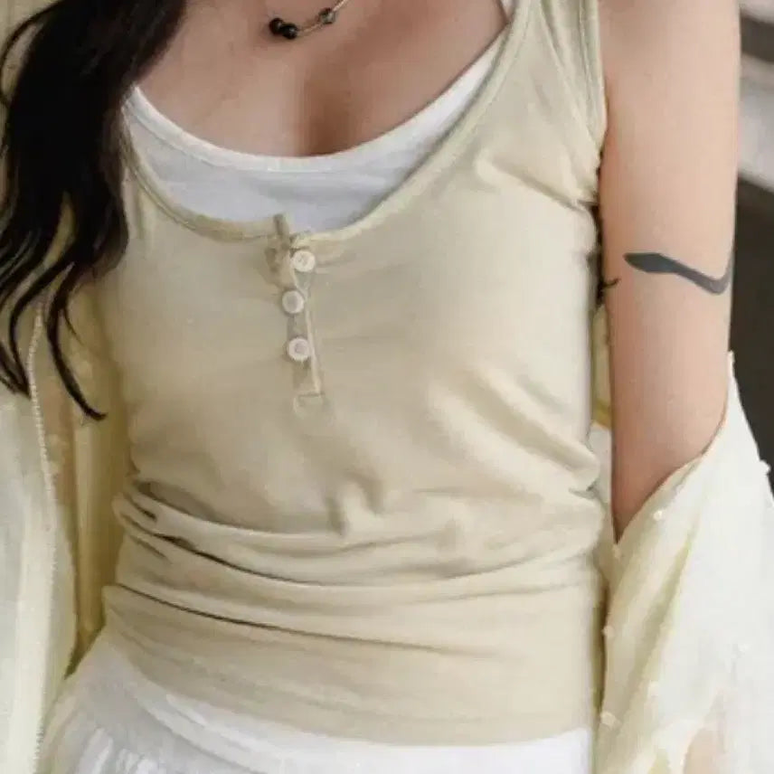 [BUNJANG] Henley Neck Integrated Tank Top / 헨리넥 일체형 나시