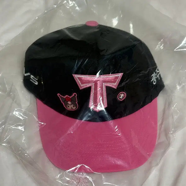 [BUNJANG] Kia Tigers Kuromi Cap (Sealed) / 미개봉 기아타이거즈 쿠로미 모자