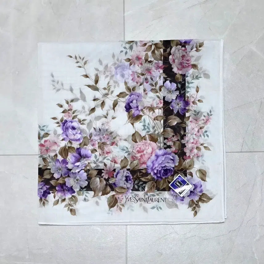 [BUNJANG] Saint Laurent Flower Scarf / 입생로랑 플라워 손수건