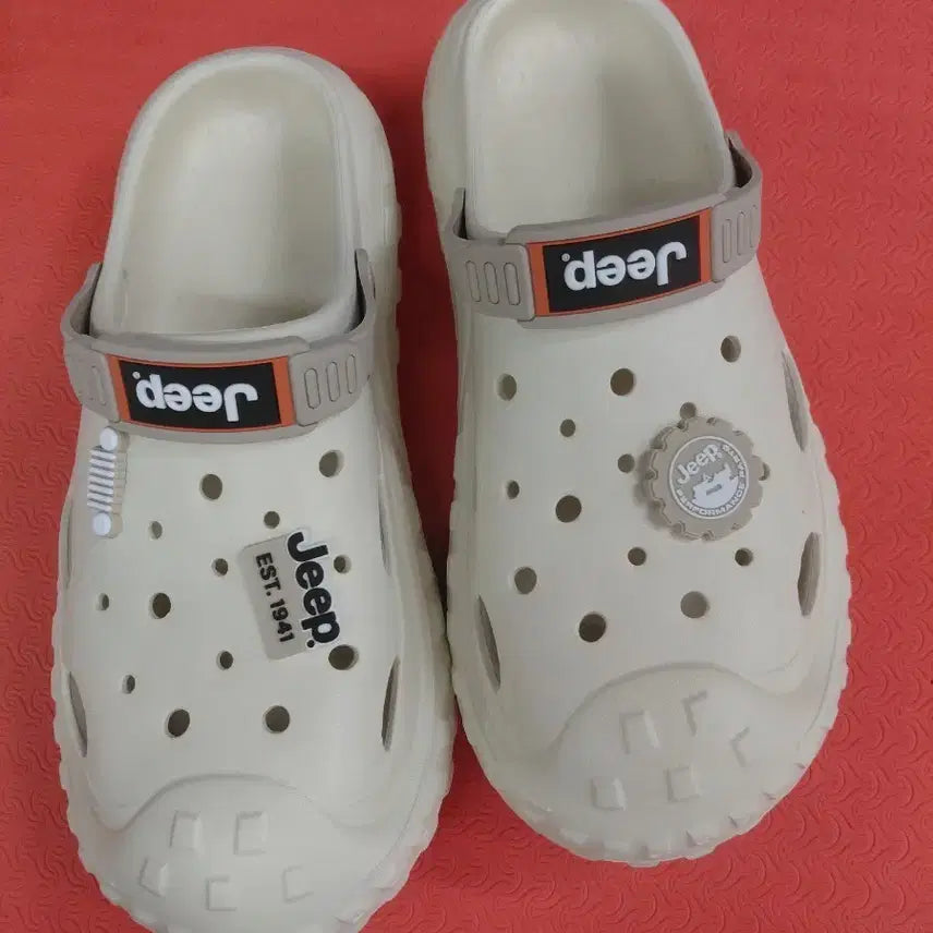 [BUNJANG] Jeep Sandals Size 270 / 지프신발270