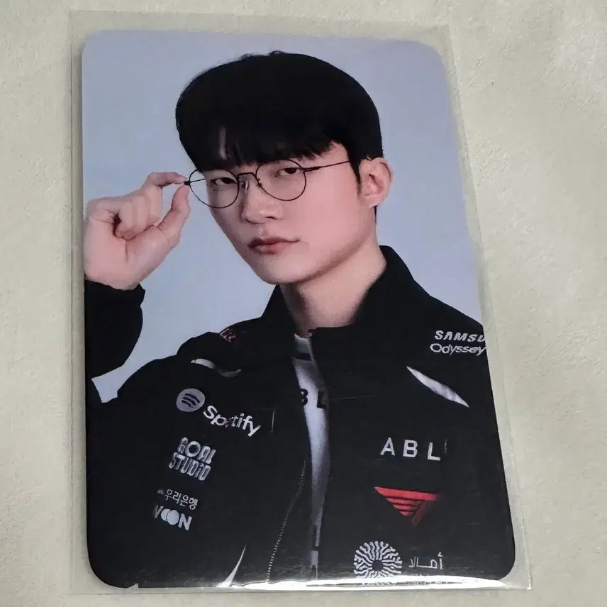 [BUNJANG] T1 Cheer Booth Faker Photocard / 티원 치어부스 페이커 포카