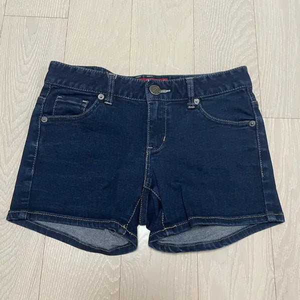 [BUNJANG] Guess Blue Denim Hot Shorts / Guess 게스 청바지 숏팬츠 핫팬츠 블루 데님 반바지