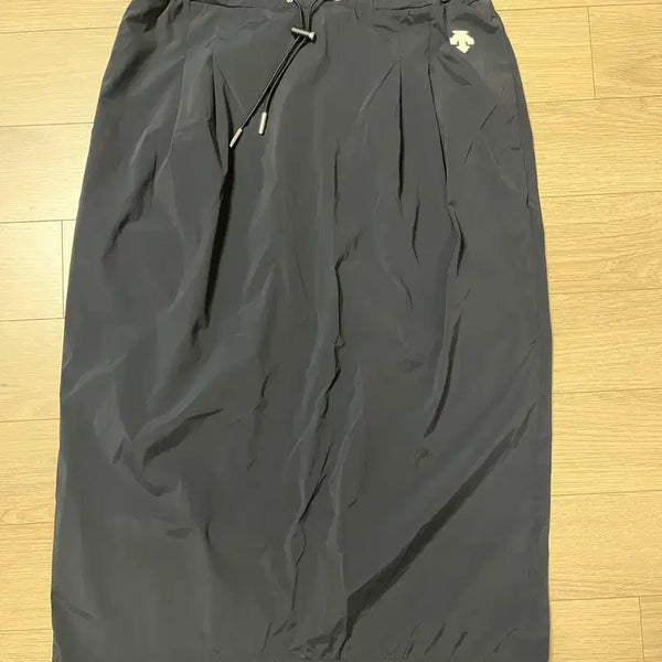 [BUNJANG] Descente Women's Long Skirt / 데상트