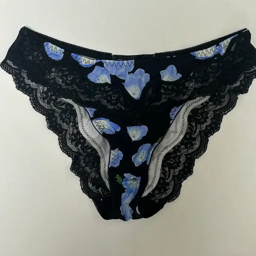 [BUNJANG] Aiméefeel Floral Half-Back Panty / [연휴세일] 에메필 플로럴 하프백 팬티