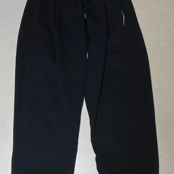[BUNJANG] Unisex Black Wide-Leg Training Pants - Size M / 새상품 블랙 와이드팬츠 남녀공용 M사이즈 트레이닝바지 키작남 키작녀