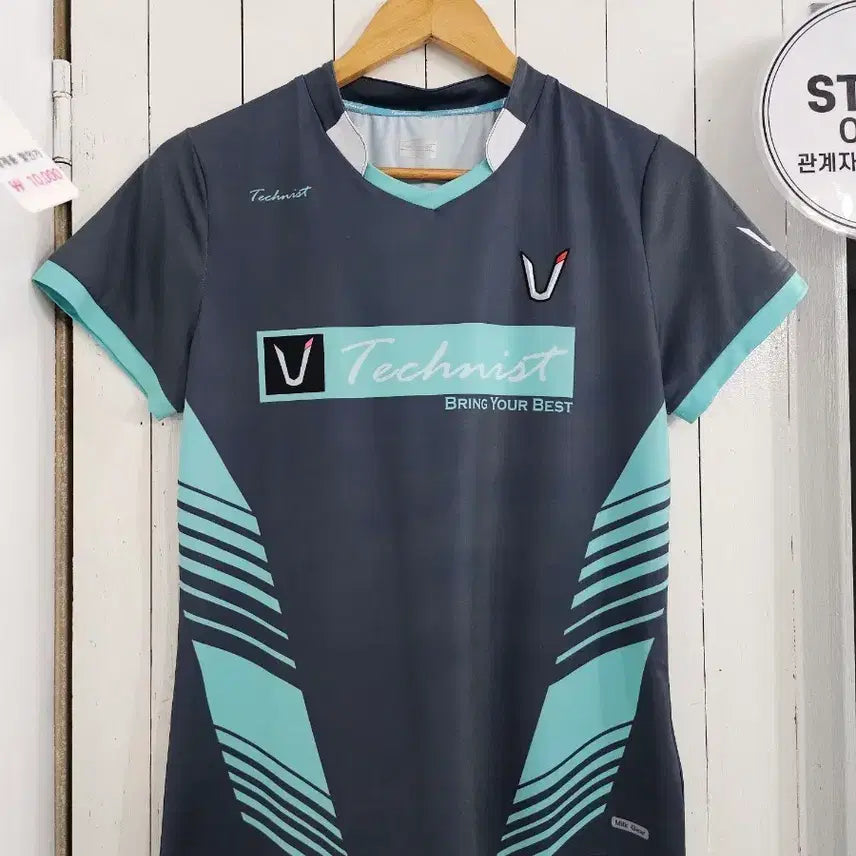 [BUNJANG] Techrist Women's Spandex Short-Sleeve T-Shirt - L, Mint Color / Techrist 여성 스판 반팔티 L 민트 배색 기본핏 스포츠웨어 베드민턴복 운동복