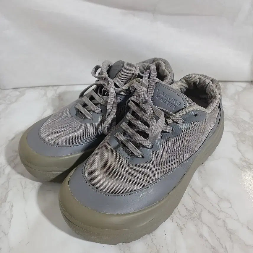 [BUNJANG] Walking Master Cushioned Men's Athletic Shoes 255 / 워킹마스터 물컹 기능성 남성 운동화 255 (26D458)