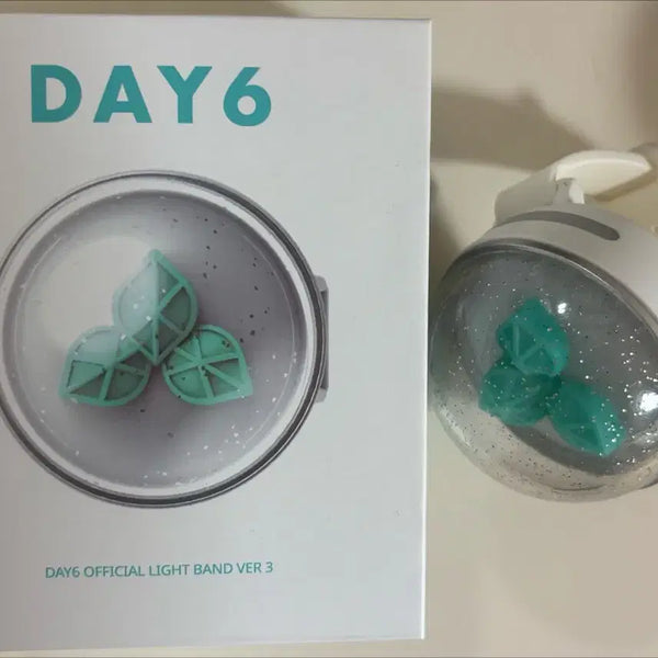 [BUNJANG] DAY6 Made Watch Ver. 3 Official Lightstick / DAY6 공식 응원봉 마데워치 ver.3 양도
