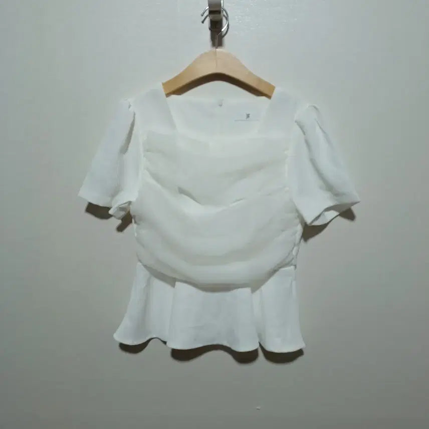 [BUNJANG] JF Layered Short Sleeve Blouse (26A2045) / JF 레이어드 반팔 블라우스 (26A2045)