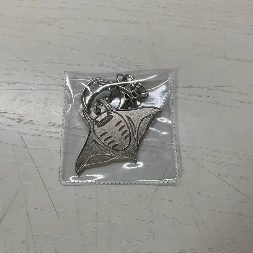 [BUNJANG] VINCEN MANTA Metal Keyring / 빈첸 만타 메탈 키링