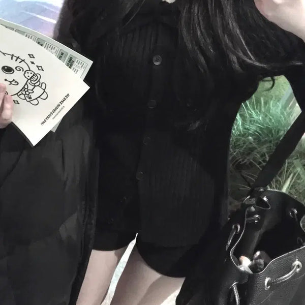 [BUNJANG] Buttoned Off-Shoulder Top / 에이블리 단추 블랙 오프숄더 시즈니룩 무채색 옷 상의