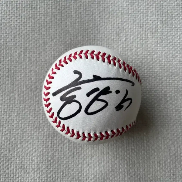 [BUNJANG] Hong Chang-gi 2024 Postseason Official Ball Autographed / 홍창기 2024년 포스트시즌 공인구 친필사인
