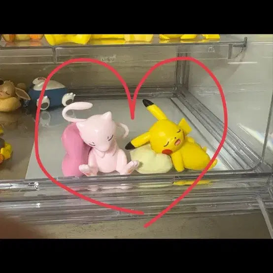 [BUNJANG] Pokemon Monster Ball Drink Pikachu & Mew Figure Bundle Set / 포켓몬스터 몬스터볼 음료수 피카츄, 뮤 피규어 일괄