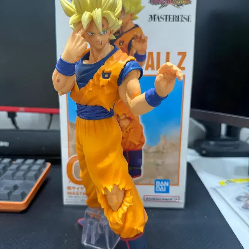 [BUNJANG] Dragon Ball Figure Bundle Set: Super Saiyan Goku & Explosive Cell (Lawin) / [개봉양품] 드래곤볼 순간이동 c상 손오공 폭발셀 라원 일괄