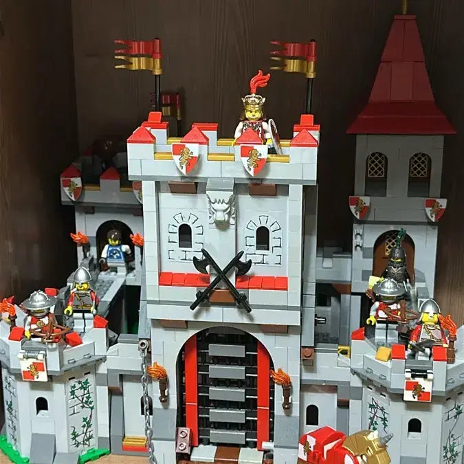[BUNJANG] LEGO Castle Knights' Castle with Mini Figures / 레고 캐슬 기사 성 (미니 피규어 포함)
