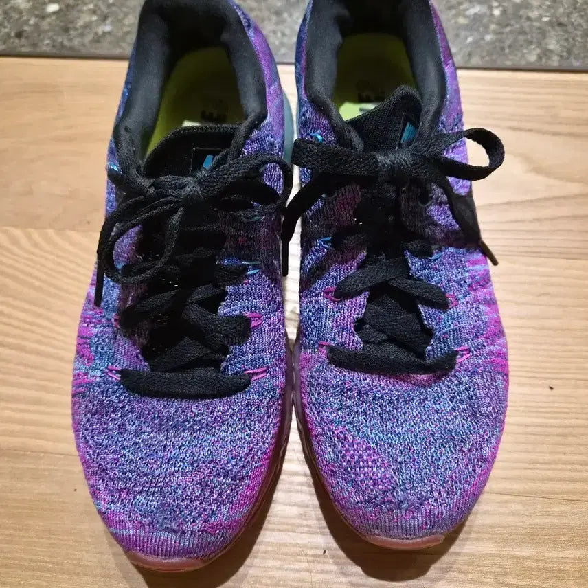 [BUNJANG] Nike Flyknit Multicolor Sneakers / 나이키 플라이니트 운동화 멀티컬러 235