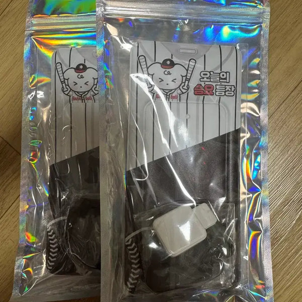 [BUNJANG] Fromable Baseball Ticket Holder (LG Version) / 야구 티켓홀더(LG버전)