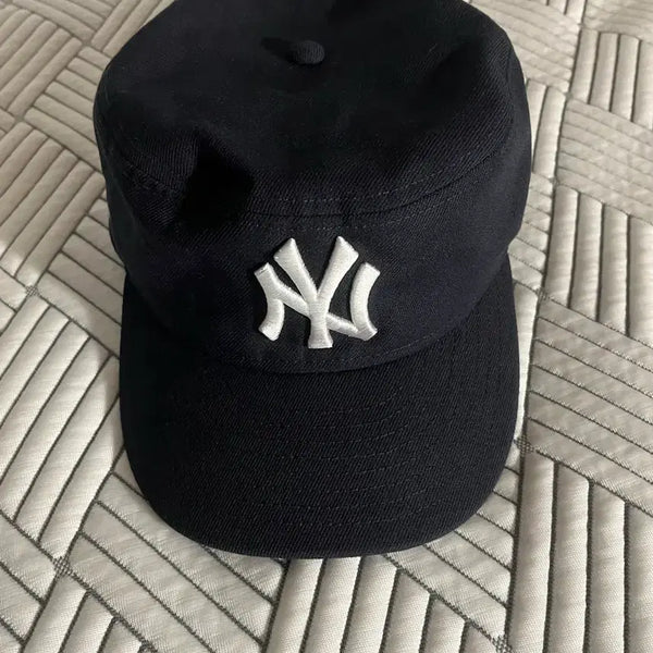 [BUNJANG] New Era Yankees Baseball Cap 778 (62.5cm) / 뉴에라 필박스 양키스 778 ( 62.5cm )