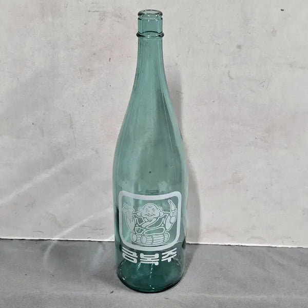 [BUNJANG] Geumbokju Soju Large Bottle 1.8L / 고전병 .옛날 소주병 1.8L의 금복주 소주 댓병