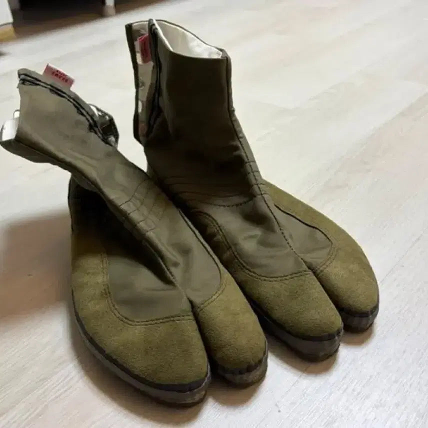 [BUNJANG] Moonstar x BEAMS Tabis Boots (270mm) / 문스타 빔즈 타비부츠