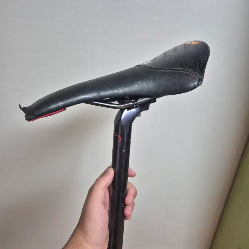 [BUNJANG] San Marco Concor Red Hook Limited Edition Saddle / 산마르코 콩코르 레드훅크릿 콜라보 안장 판매팝니다