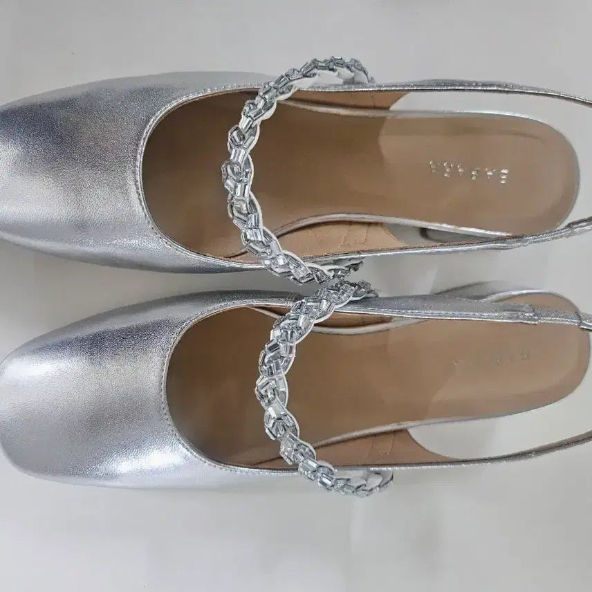 [BUNJANG] Barbara Silver Slingback Heels (240) / 바바라 은색 구두 240